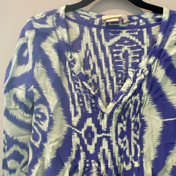 Vanessa Virginia Abstract Pattern Flowly Blouse in Blue & Green Size 0 - Picture 4 of 10